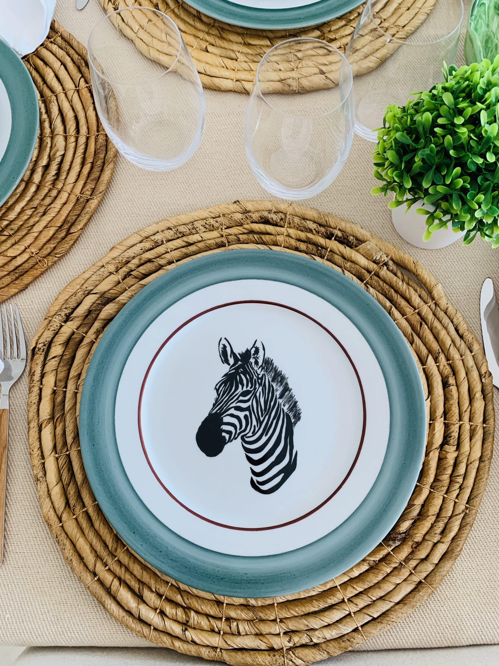 Taller de arte Verde Manzana Vajilla porcelana plato curso Set de 5 platos llanos de porcelana con diseño de animales. Cebra, Jirafa, León, Rinoceronte y Elefante.