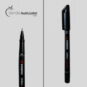Bolígrafo negro Stabilo para porcelana.