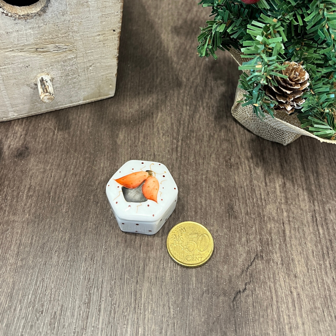 Taller de arte Verde Manzana Vajilla porcelana plato curso Mini cajita hexagonal con Mariquita de la suerte